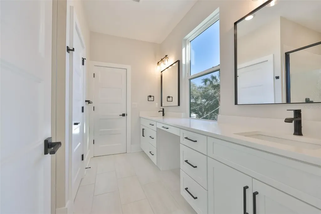 3223 W Paxton Avenue Tampa FL 33611