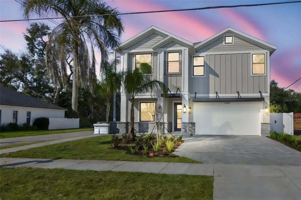 3223 W Paxton Avenue Tampa FL 33611