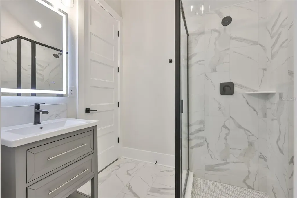 3223 W Paxton Avenue Tampa FL 33611