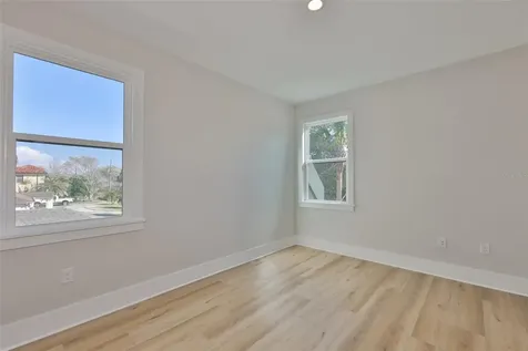 3223 W Paxton Avenue Tampa FL 33611