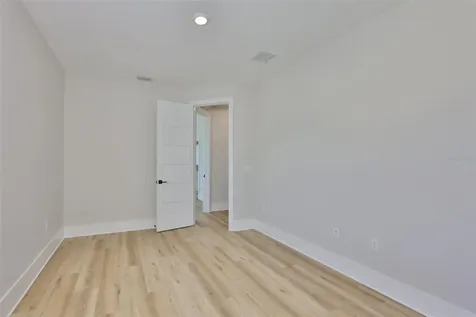 3223 W Paxton Avenue Tampa FL 33611