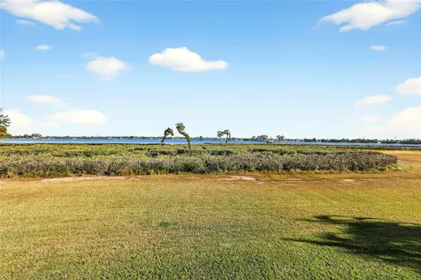 9816 2nd Terrace NW Bradenton FL 34209