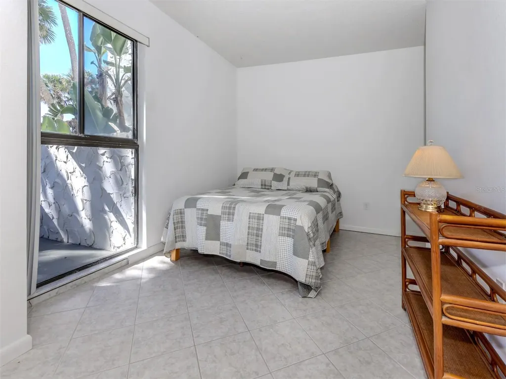 1555 Tarpon Center Drive Venice FL 34285