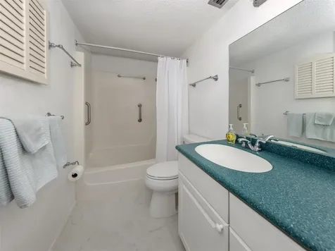 1555 Tarpon Center Drive Venice FL 34285