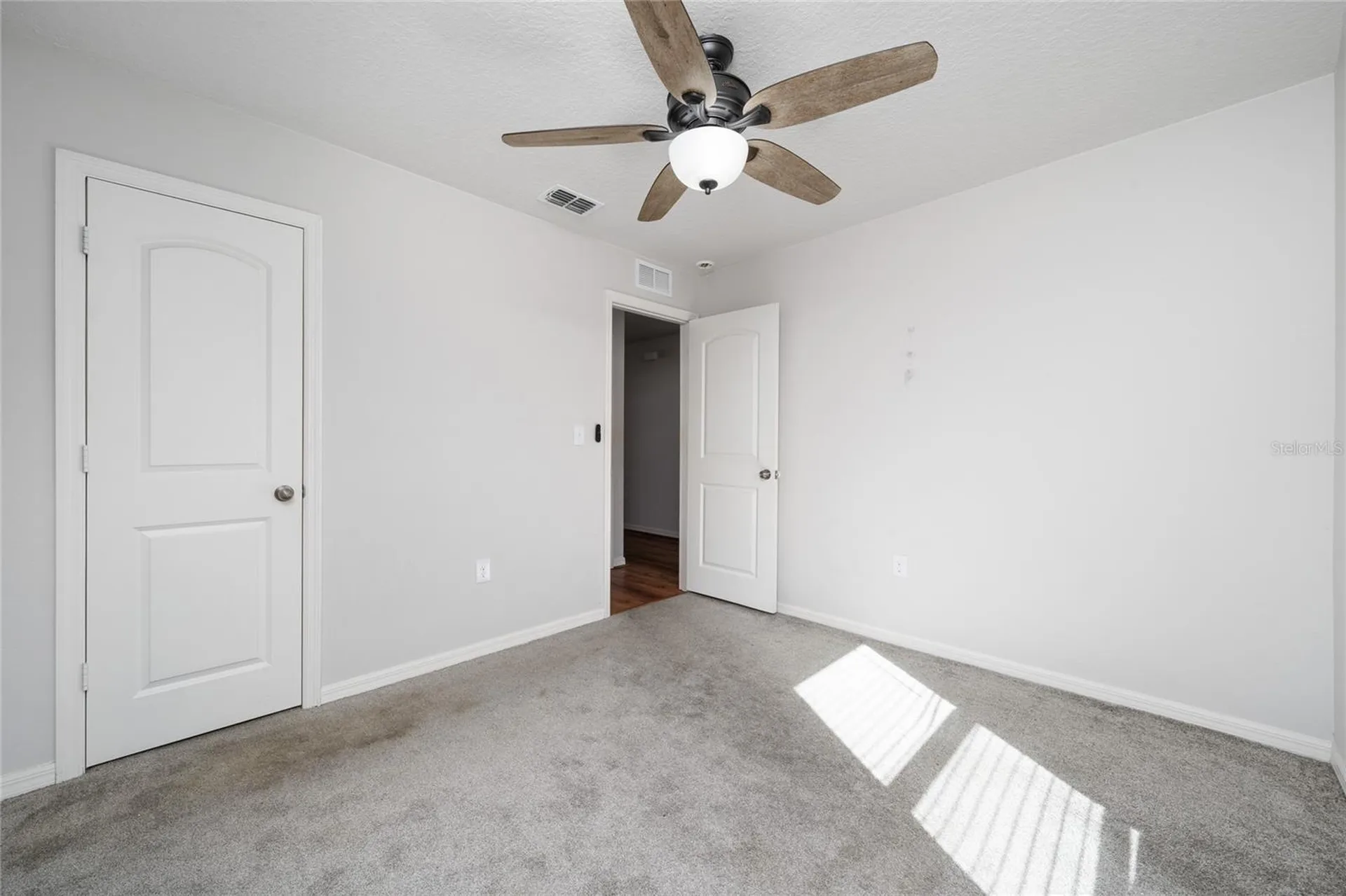 282 Fig Court Kissimmee FL 34759