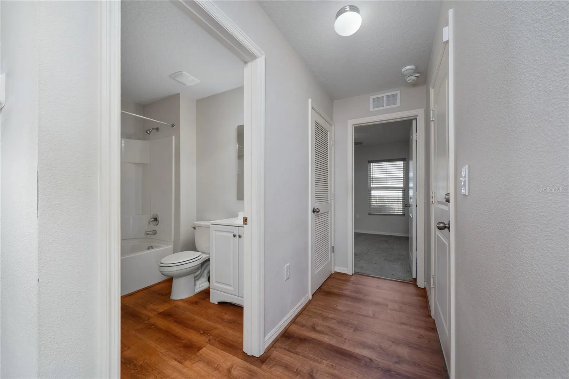282 Fig Court Kissimmee FL 34759
