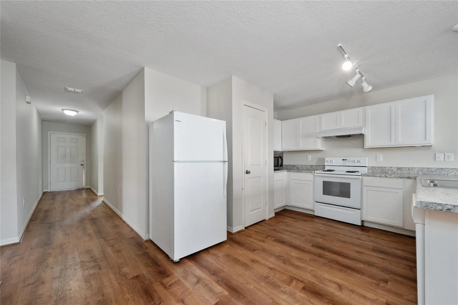282 Fig Court Kissimmee FL 34759