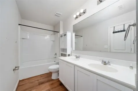 282 Fig Court Kissimmee FL 34759