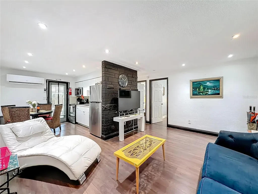 200 SW 9th Avenue Fort Lauderdale FL 33312