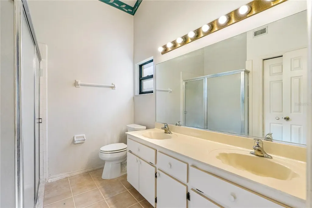 1392 Surrey Park Drive Port Orange FL 32128