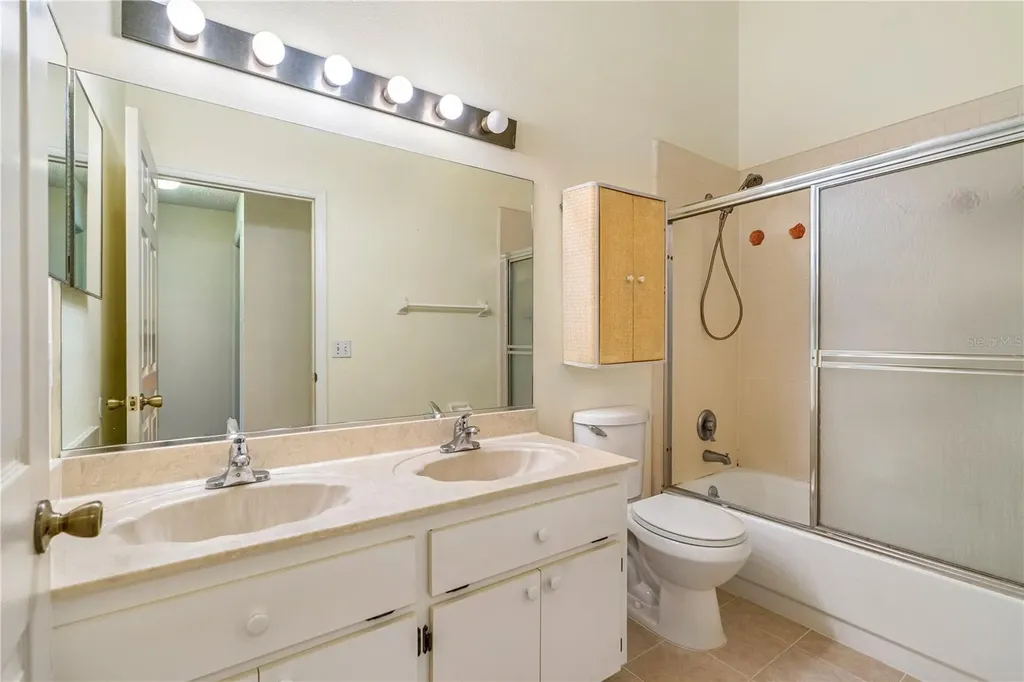 1392 Surrey Park Drive Port Orange FL 32128