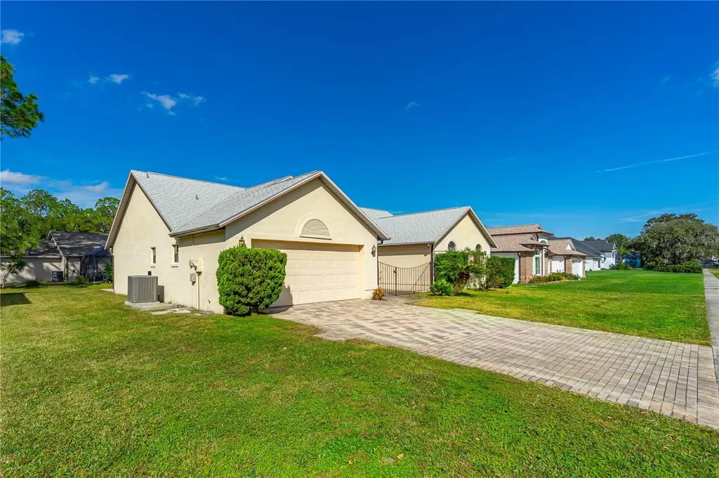 1392 Surrey Park Drive Port Orange FL 32128