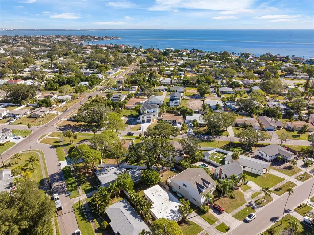 3967 Arkansas Avenue NE St Petersburg FL 33703