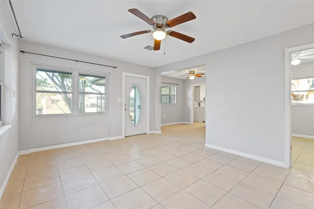 3967 Arkansas Avenue NE St Petersburg FL 33703