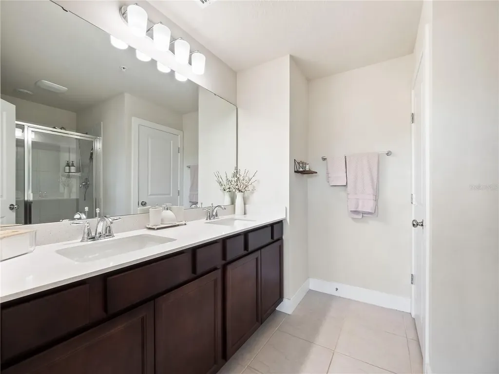 11018 Leafshore Loop Orlando FL 32829