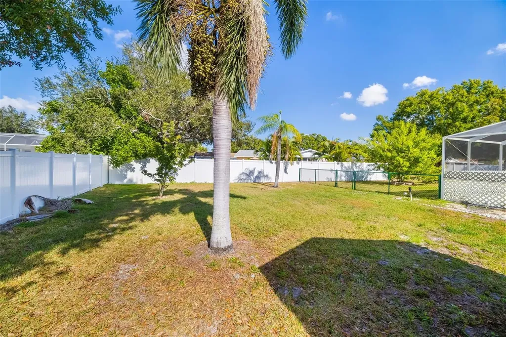 803 Plum Tree Lane Sarasota FL 34243