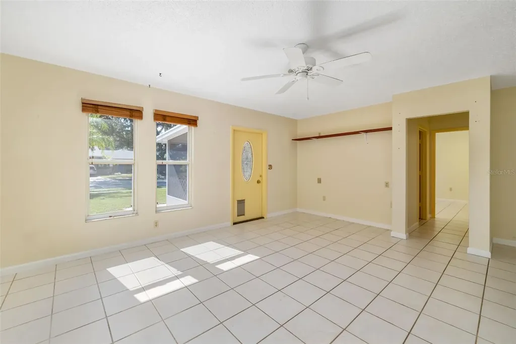 803 Plum Tree Lane Sarasota FL 34243