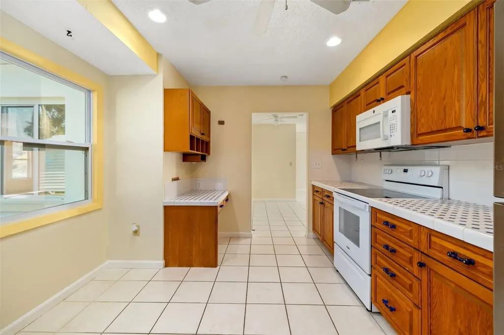 803 Plum Tree Lane Sarasota FL 34243