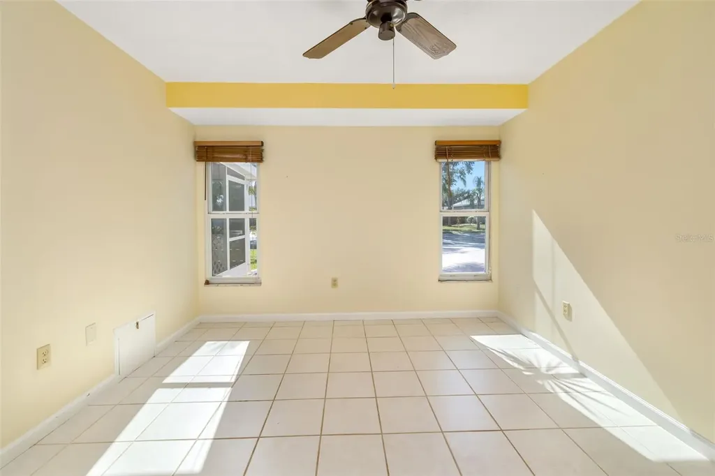 803 Plum Tree Lane Sarasota FL 34243