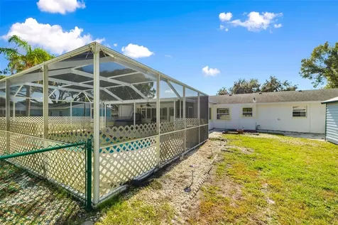 803 Plum Tree Lane Sarasota FL 34243