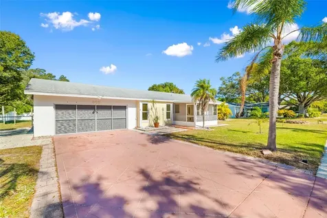 803 Plum Tree Lane Sarasota FL 34243