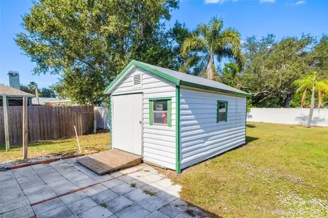 803 Plum Tree Lane Sarasota FL 34243