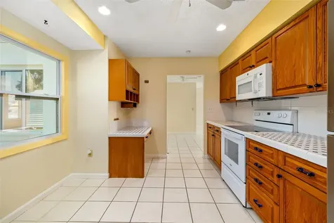 803 Plum Tree Lane Sarasota FL 34243