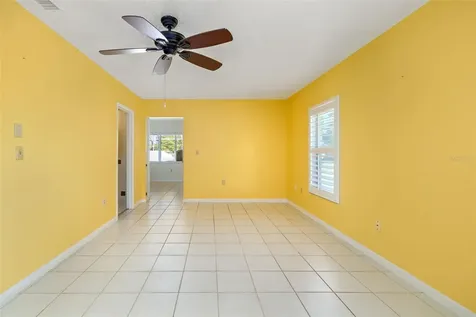 803 Plum Tree Lane Sarasota FL 34243