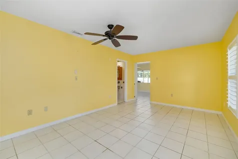 803 Plum Tree Lane Sarasota FL 34243