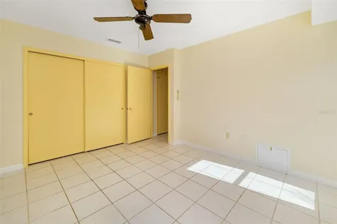 803 Plum Tree Lane Sarasota FL 34243