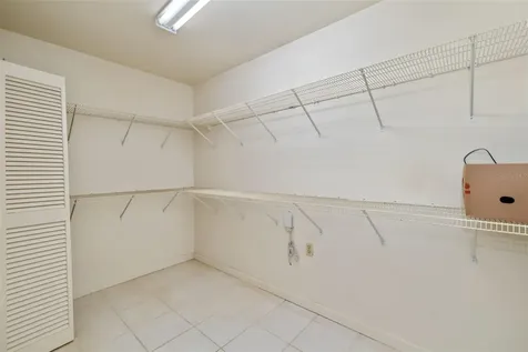 803 Plum Tree Lane Sarasota FL 34243