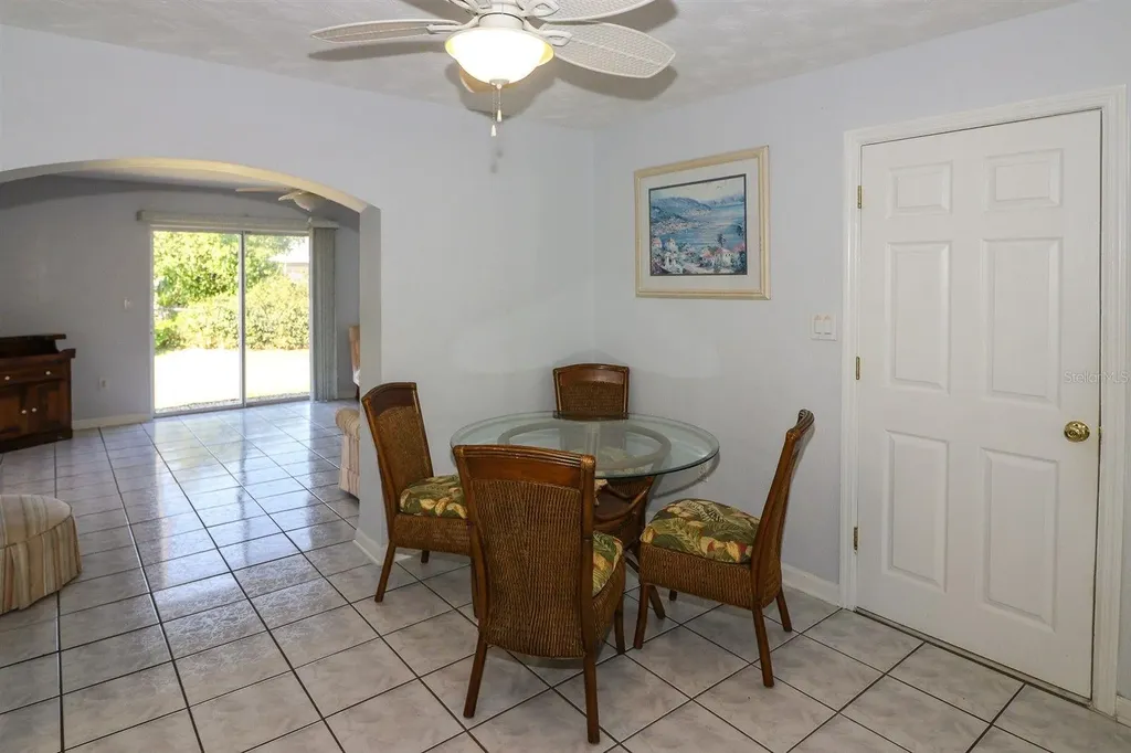 22191 New Rochelle Avenue Port Charlotte FL 33952