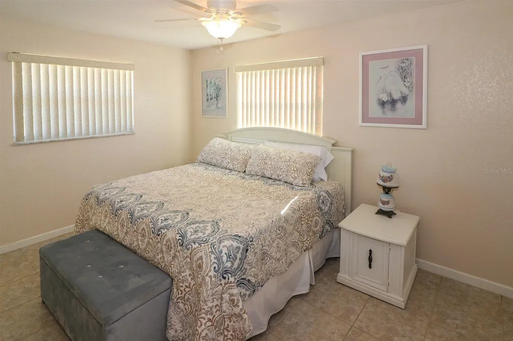 22191 New Rochelle Avenue Port Charlotte FL 33952
