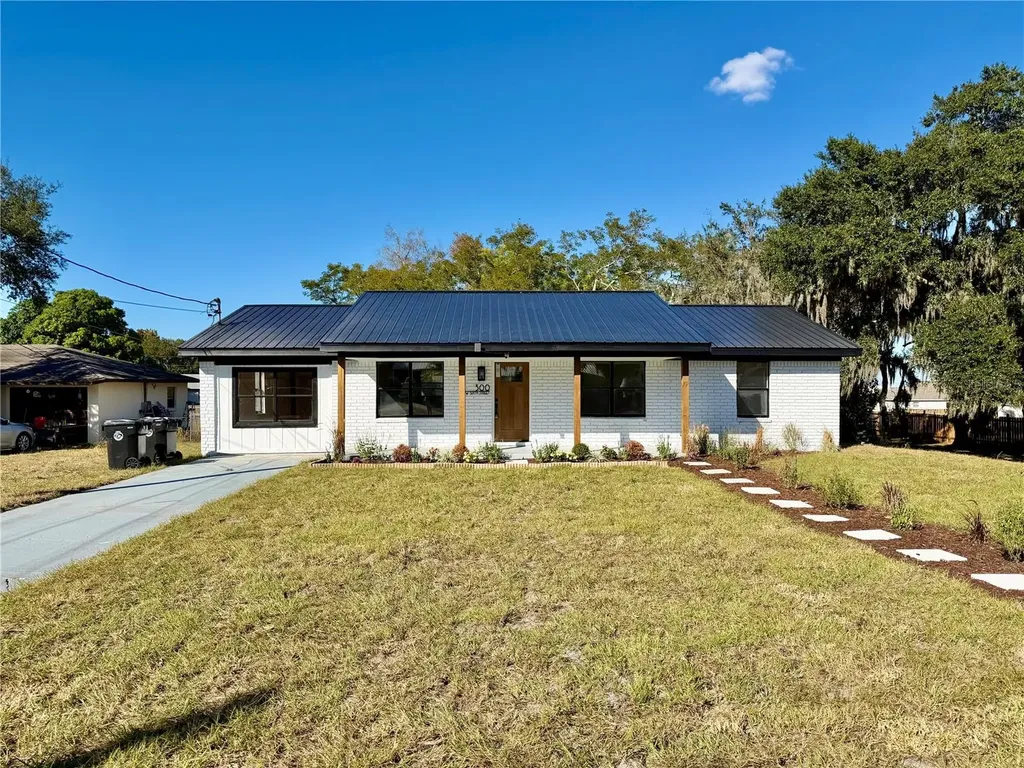 300 W 6th Street Frostproof FL 33843
