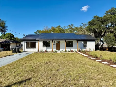 300 W 6th Street Frostproof FL 33843