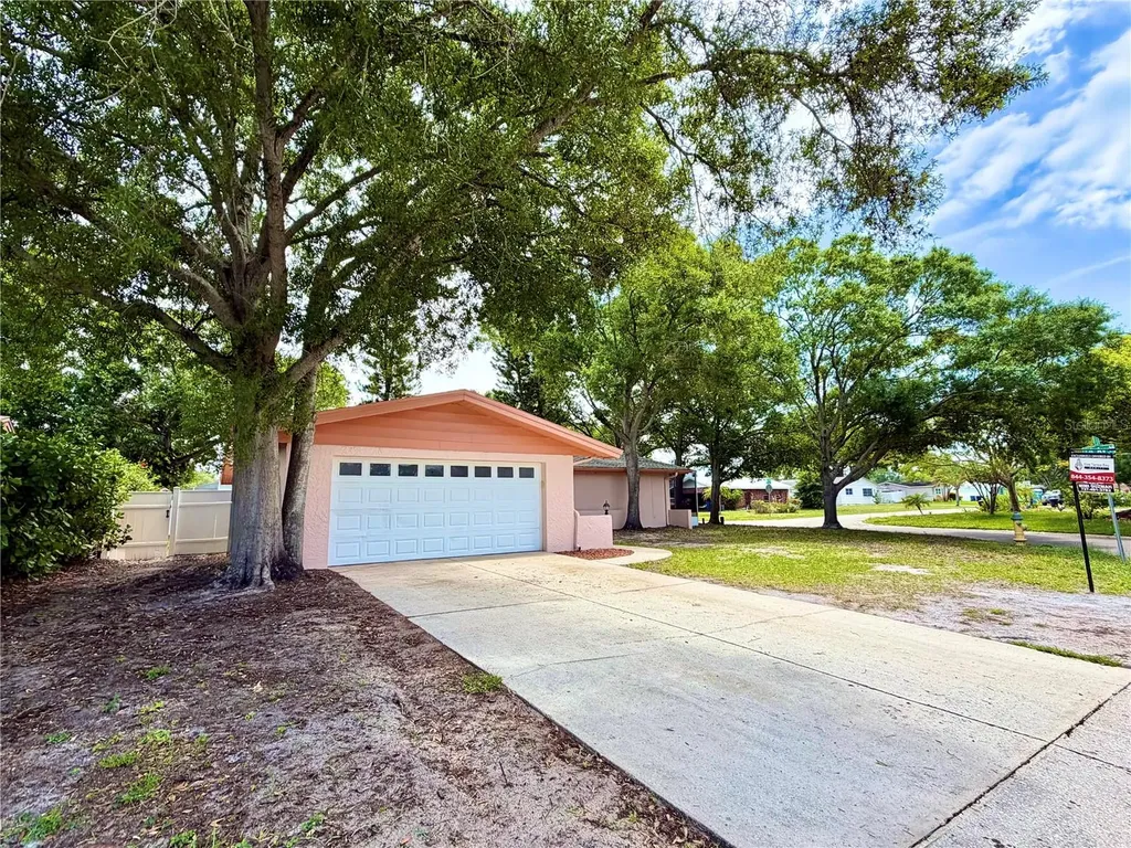 7401 21st Street N St Petersburg FL 33702
