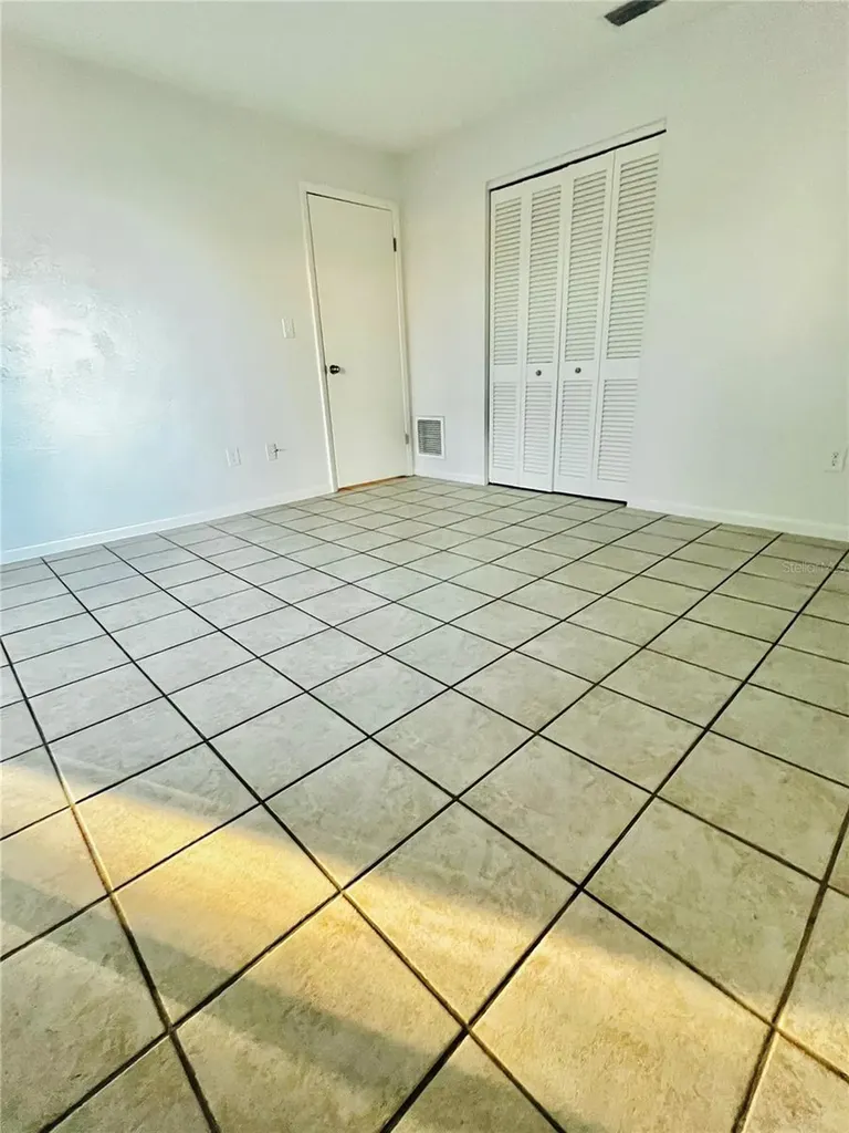 7401 21st Street N St Petersburg FL 33702