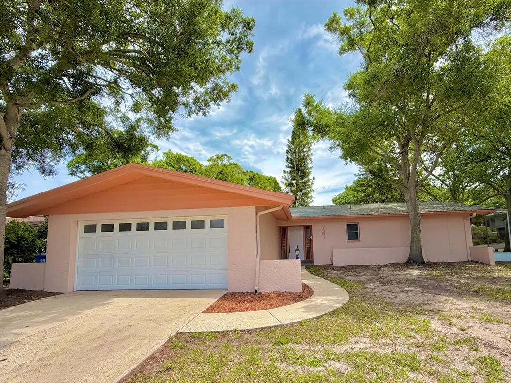 7401 21st Street N St Petersburg FL 33702