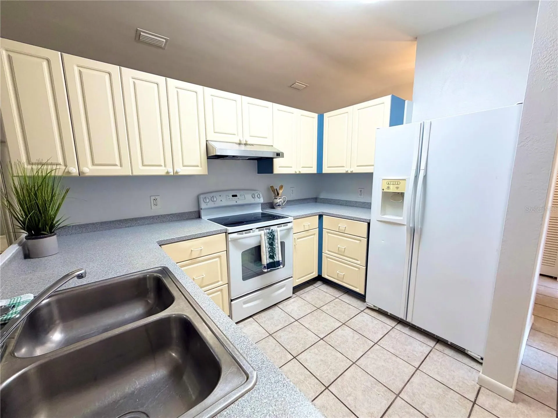 7401 21st Street N St Petersburg FL 33702