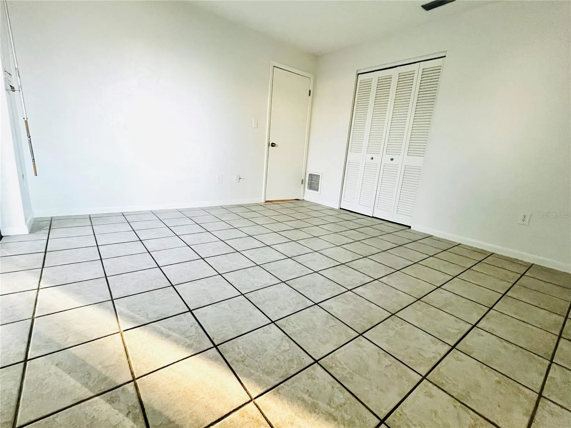 7401 21st Street N St Petersburg FL 33702