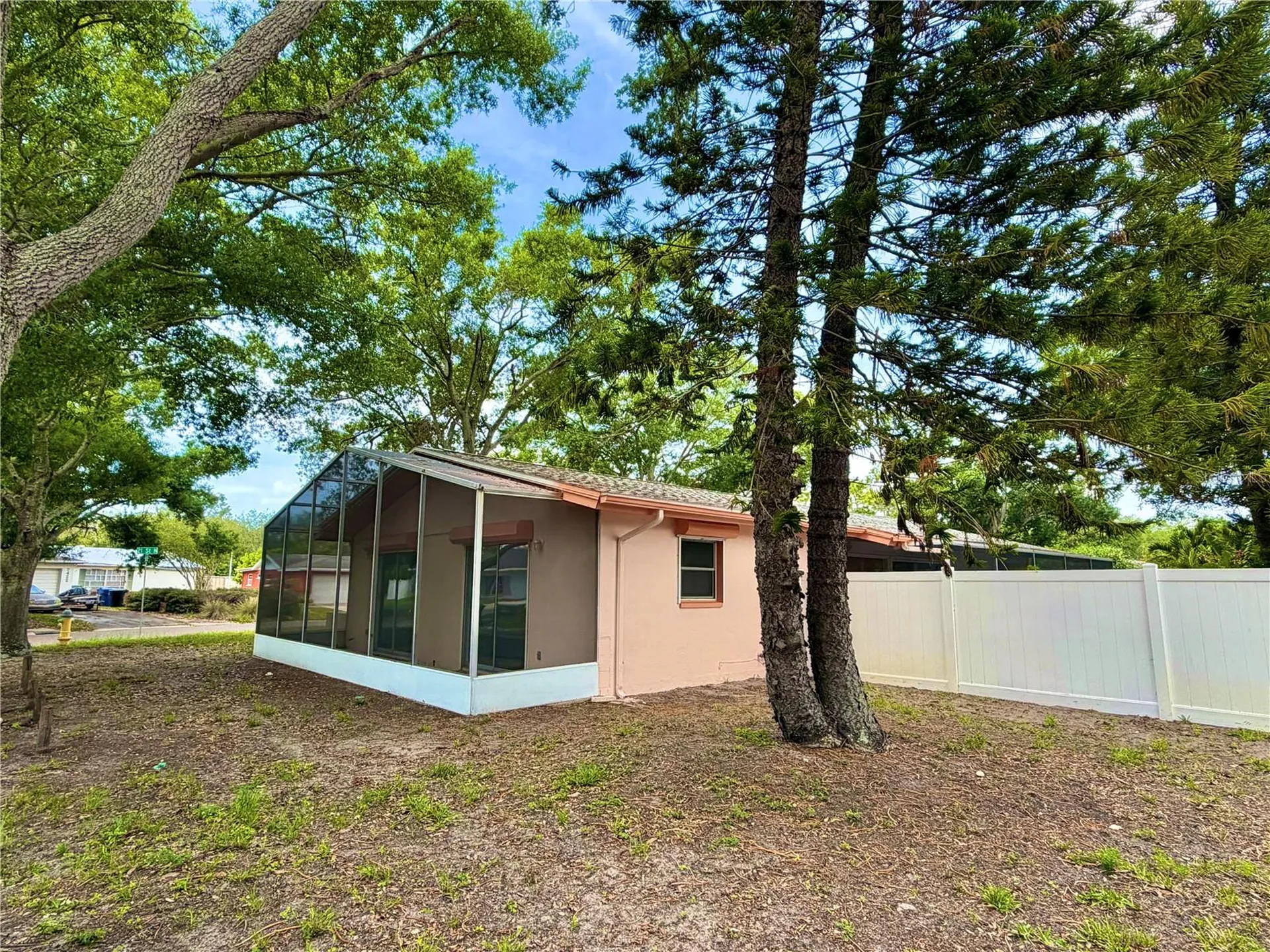 7401 21st Street N St Petersburg FL 33702