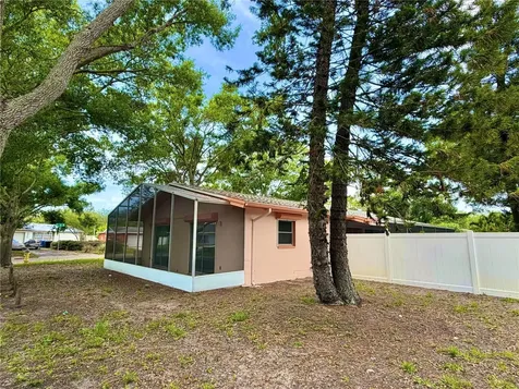 7401 21st Street N St Petersburg FL 33702