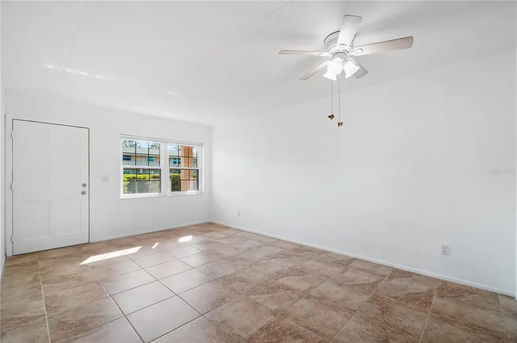 1100 E Caroline Street Tavares FL 32778