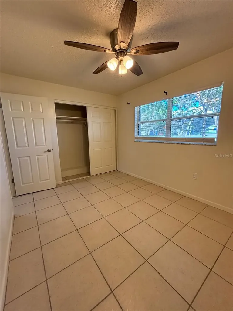 822A S Lone Oak Drive Leesburg FL 34748