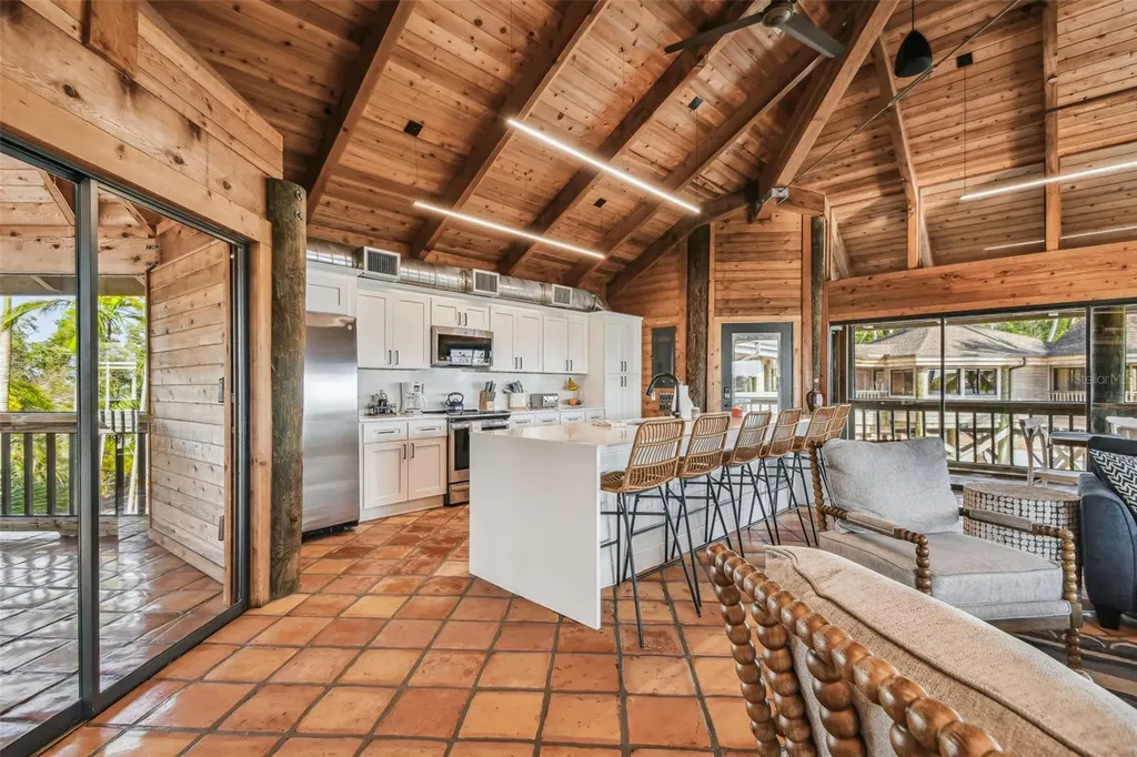7147 La Lenaire Drive Longboat Key FL 34228