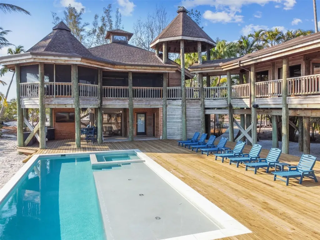 7147 La Lenaire Drive Longboat Key FL 34228