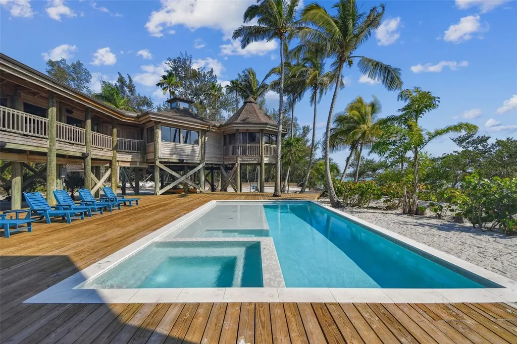 7147 La Lenaire Drive Longboat Key FL 34228