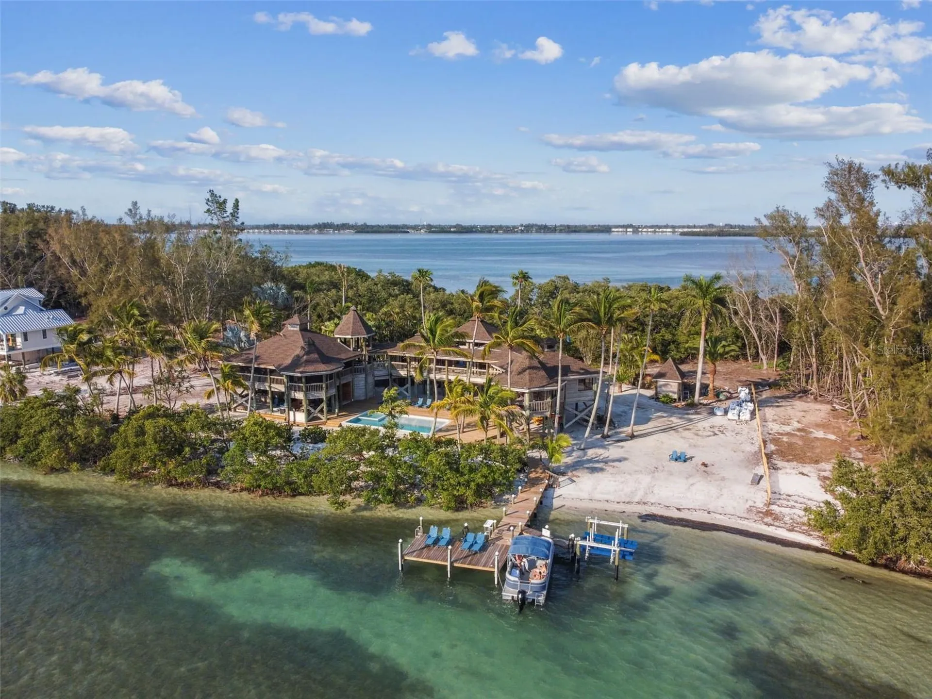 7147 La Lenaire Drive Longboat Key FL 34228
