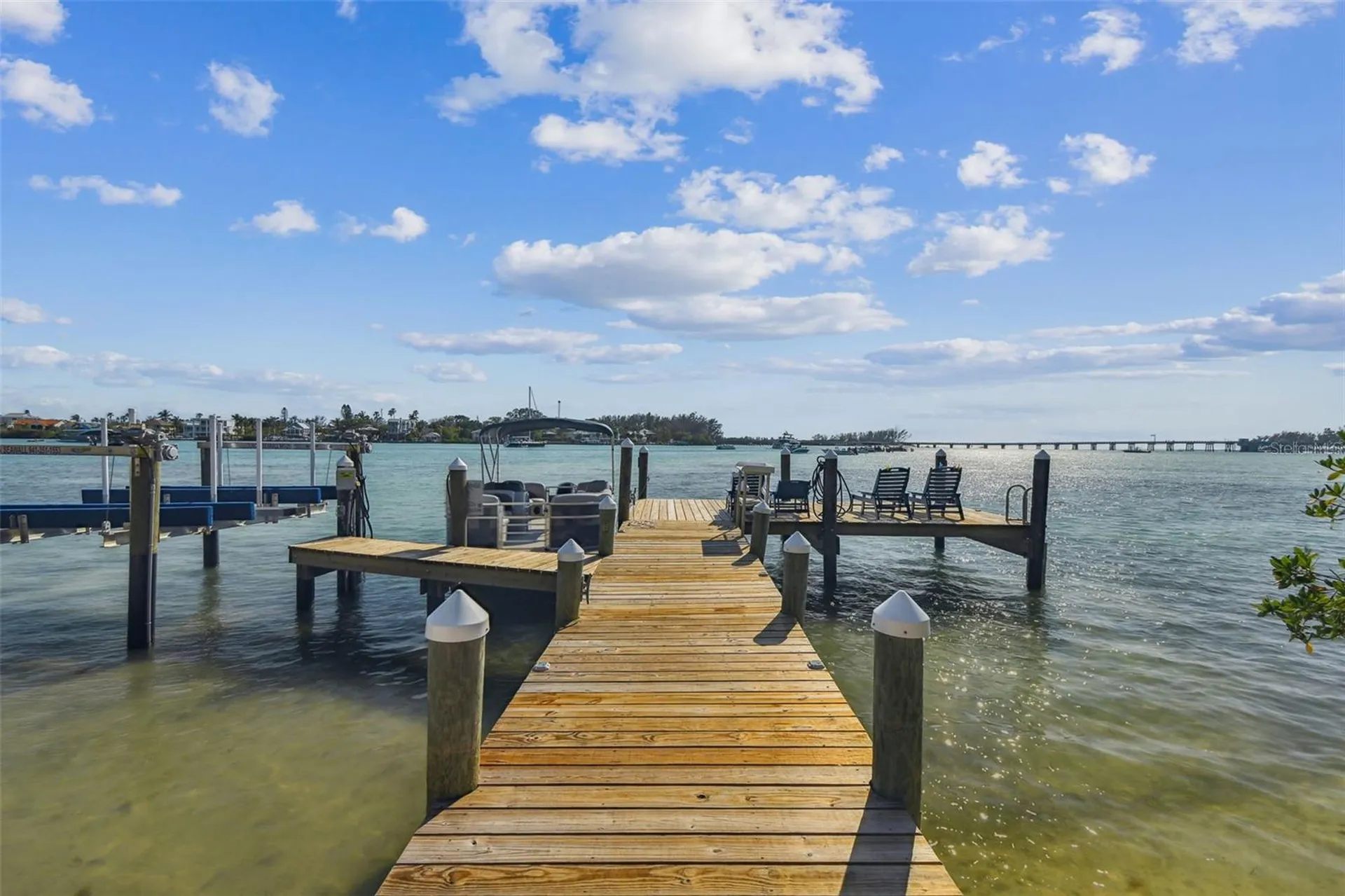 7147 La Lenaire Drive Longboat Key FL 34228