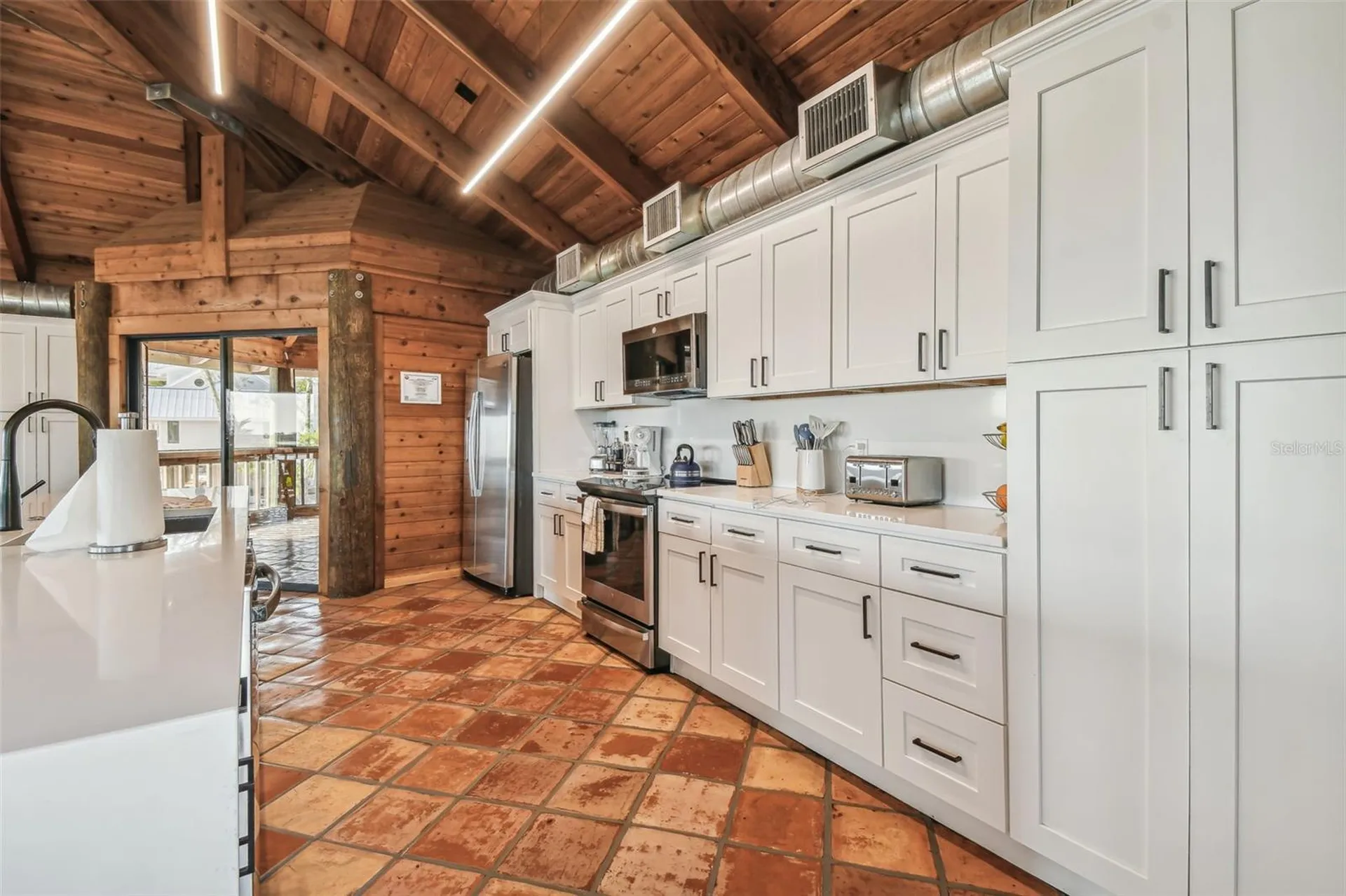 7147 La Lenaire Drive Longboat Key FL 34228